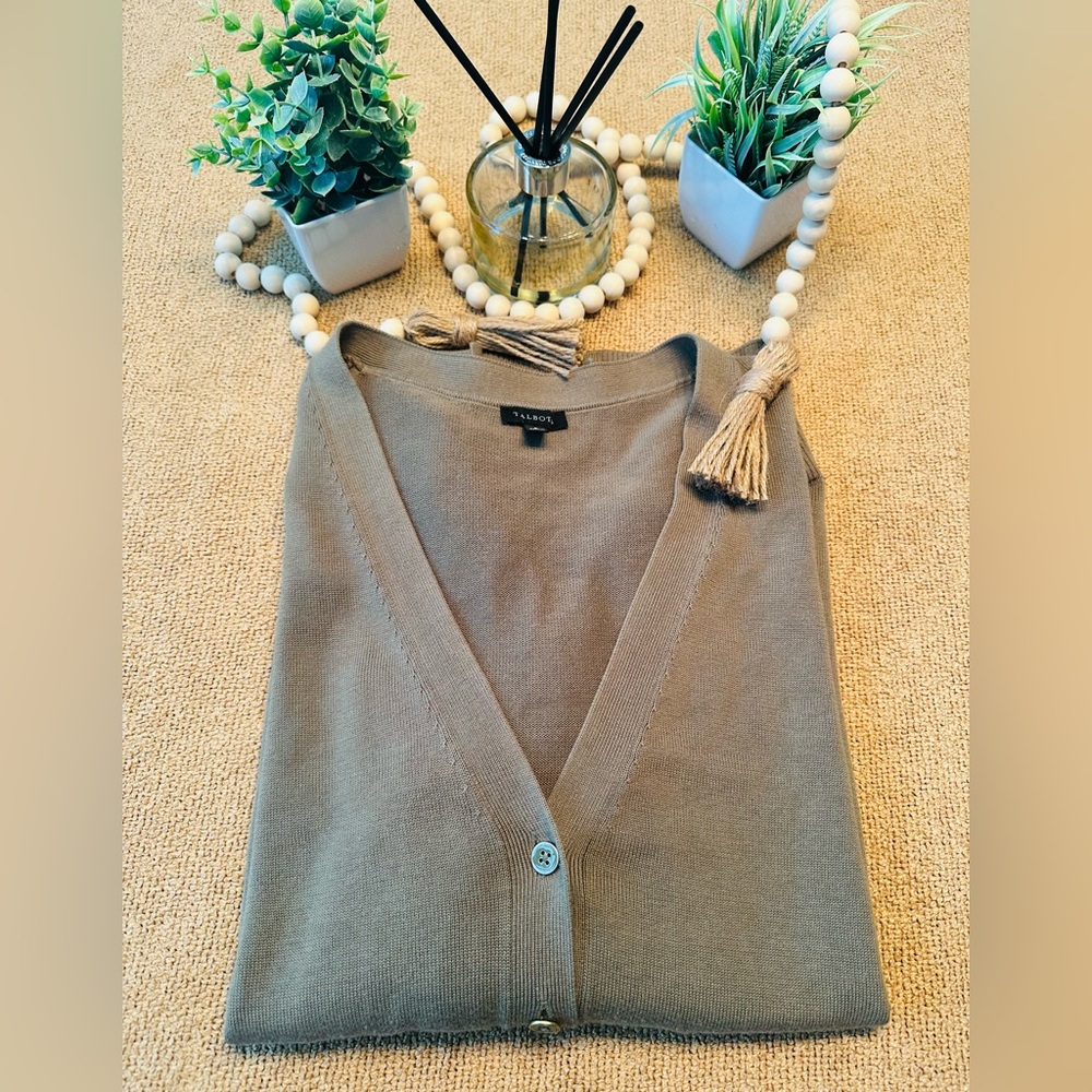 Talbots V-neck Cardigan Sweater size small